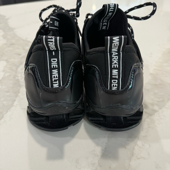 SKDOIUL Athletic Mesh Breathable Running Shoes Mens 7.5 Black Gym Workout Casual - Picture 4 of 8